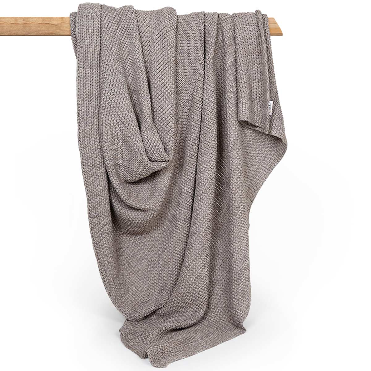 Dina Throw-IAAH